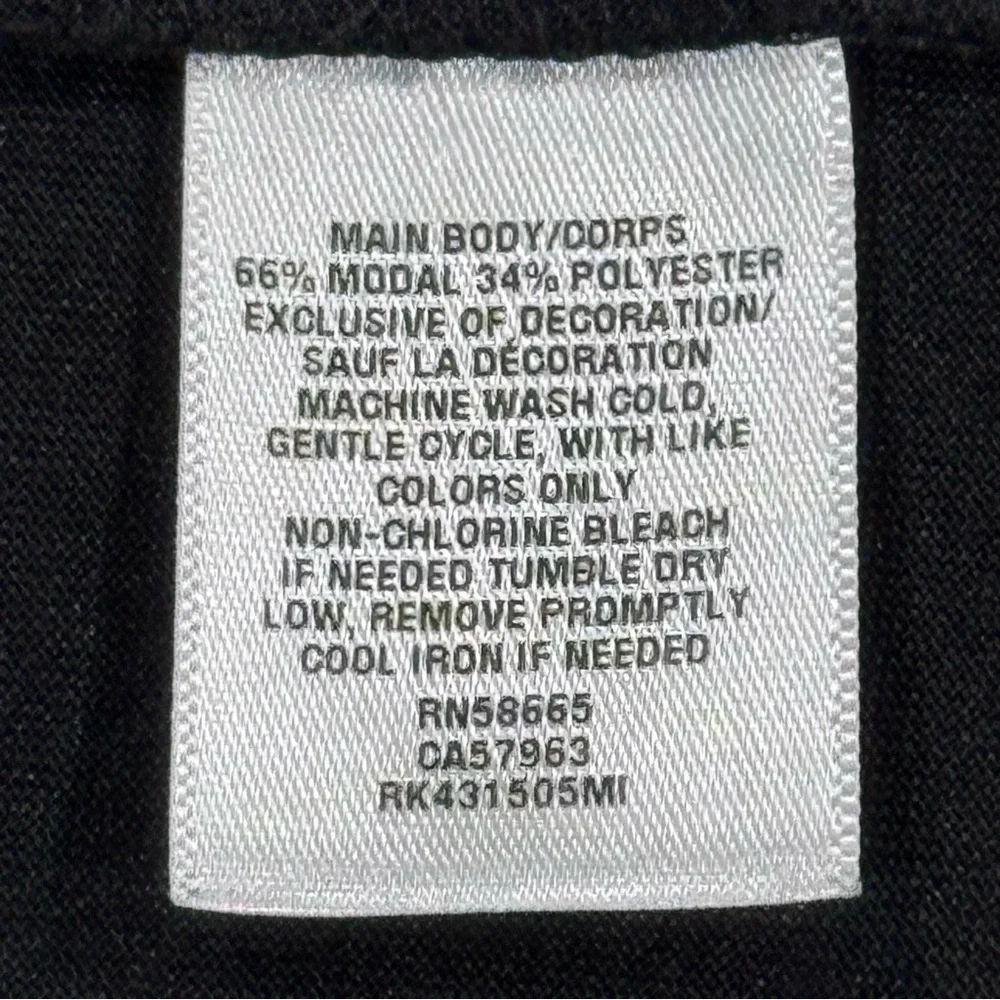 Women's Black Spaghetti Strap V-Neck Camisole Top in Size Small - Picture 3 of 8